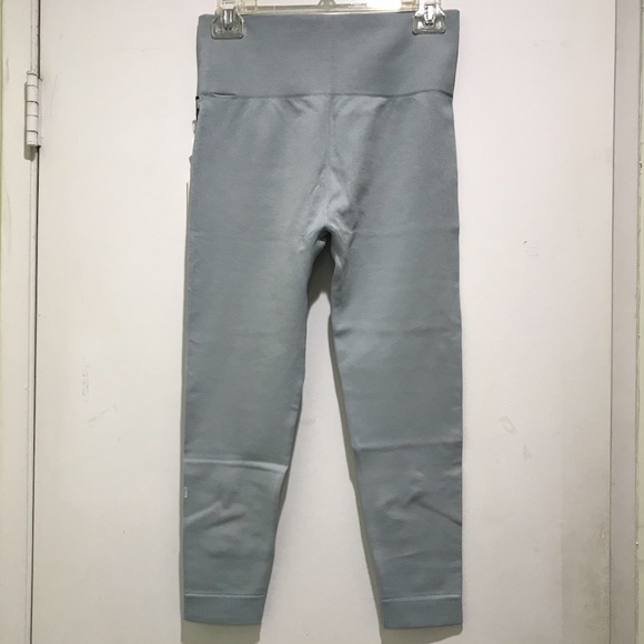 NWT WeWoreWhat Pearl Blue Seamless Leggings - Picture 3 of 16